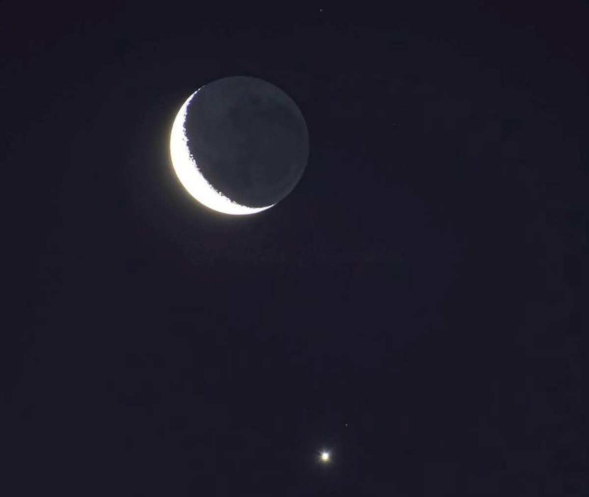 Una de las mejores conjunciones del año vistas desde Ángel Gallardo, Santa Fe: la Luna y Venus. Una de las mejores conjunciones del año vistas desde Ángel Gallardo, Santa Fe: la Luna y Venus.