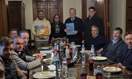 La UNL presentó a Senadores su Planta de Alimentos Nutritivos. La UNL presentó a Senadores su Planta de Alimentos Nutritivos.