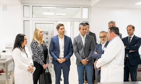 Karina Milei y Martín Menem visitaron el sanatorio de San Nicolás donde funcionarán los vouchers en Salud. Karina Milei y Martín Menem visitaron el sanatorio de San Nicolás donde funcionarán los vouchers en Salud.