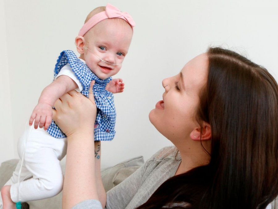 La conmovedora historia de Isabella, la bebé que pesaba 340 gramos al nacer y logró sobrevivir