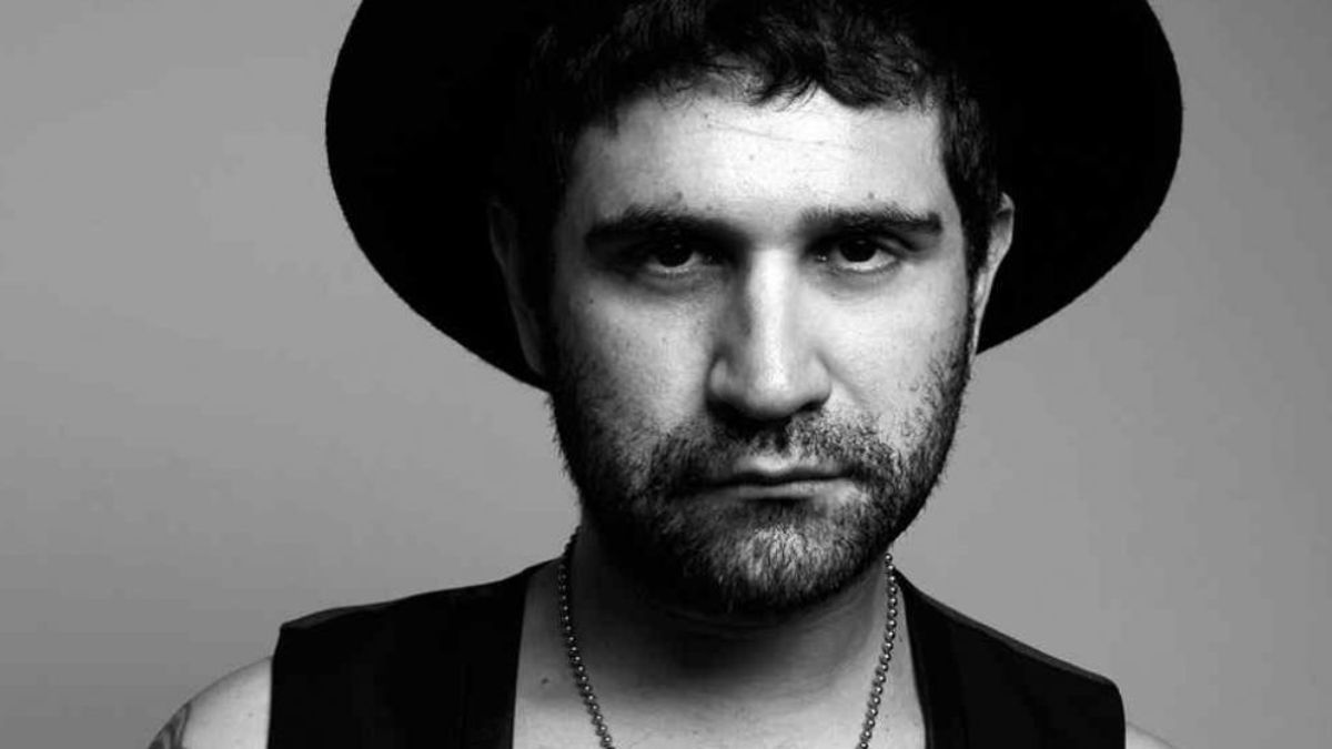 El guitarrista form&oacute; parte de Miranda! entre 2002 y 2014, a&ntilde;os en los que el grupo alcanz&oacute; el estrellato regional.