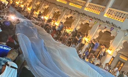 Bombos, redoblantes y una bandera gigante en la previa del partido de Argentina contra Polonia. Bombos, redoblantes y una bandera gigante en la previa del partido de Argentina contra Polonia.