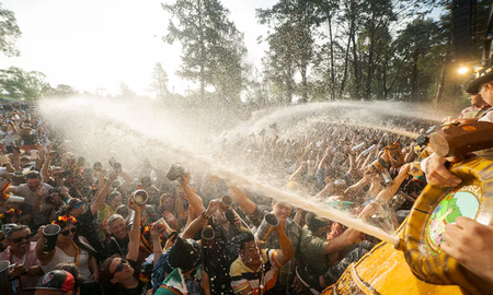 Este festival cervecero alemán tiene un fuerte arraigo en nuestro país y se realiza en Córdoba. Este festival cervecero alemán tiene un fuerte arraigo en nuestro país y se realiza en Córdoba.