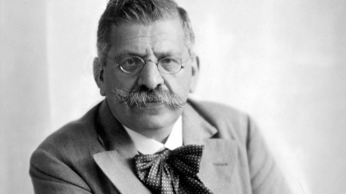 Magnus Hirschfeld en 1928. Magnus Hirschfeld en 1928.