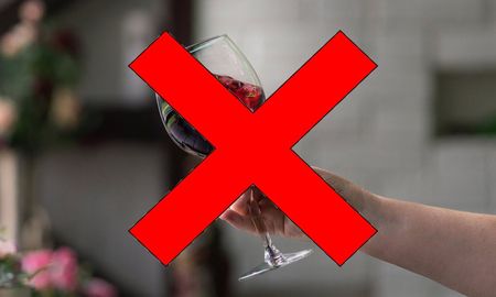 Lo importante de siempre tomarse una copa de vino. Lo importante de siempre tomarse una copa de vino.