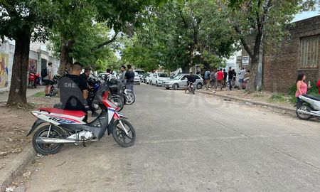 La verificación se realiza en un predio ubicado en calle La Paz 4151, casi Iturraspe, en Barranquitas. La verificación se realiza en un predio ubicado en calle La Paz 4151, casi Iturraspe, en Barranquitas.