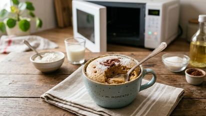 Budín en taza en 5 minutos: la receta exprés con 4 ingredientes
