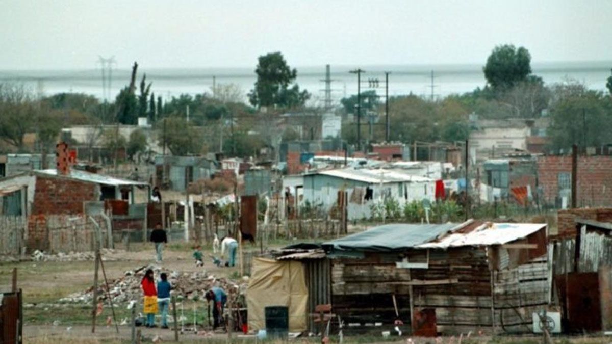 A través del proyecto también se promueve fortalecer el acceso a los servicios públicos, garantizando una tarifa social a aplicarse en todos los conglomerados incluidos en el Registro Nacional de Barrios Populares (ReNaBaP).