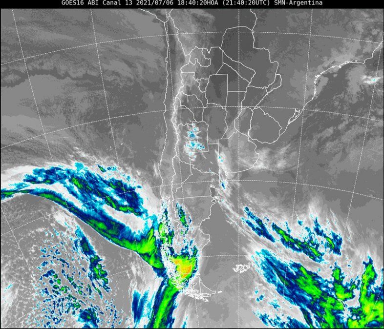 Imagen satelital del tiempo a las 18.40 horas del martes.
