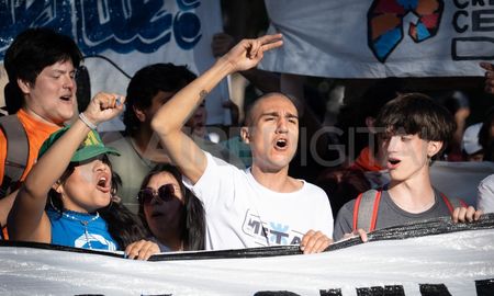 Las universidades inician una tercera semana de paro nacional. Las universidades inician una tercera semana de paro nacional.