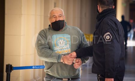 Pablo Martínez fue condenado por atacar a su expareja en plena calle Pablo Martínez fue condenado por atacar a su expareja en plena calle