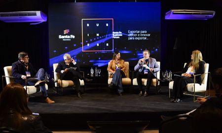 Referentes del ámbito académico y científico hablaron sobre educación en el Santa Fe Business Forum. Referentes del ámbito académico y científico hablaron sobre educación en el Santa Fe Business Forum.
