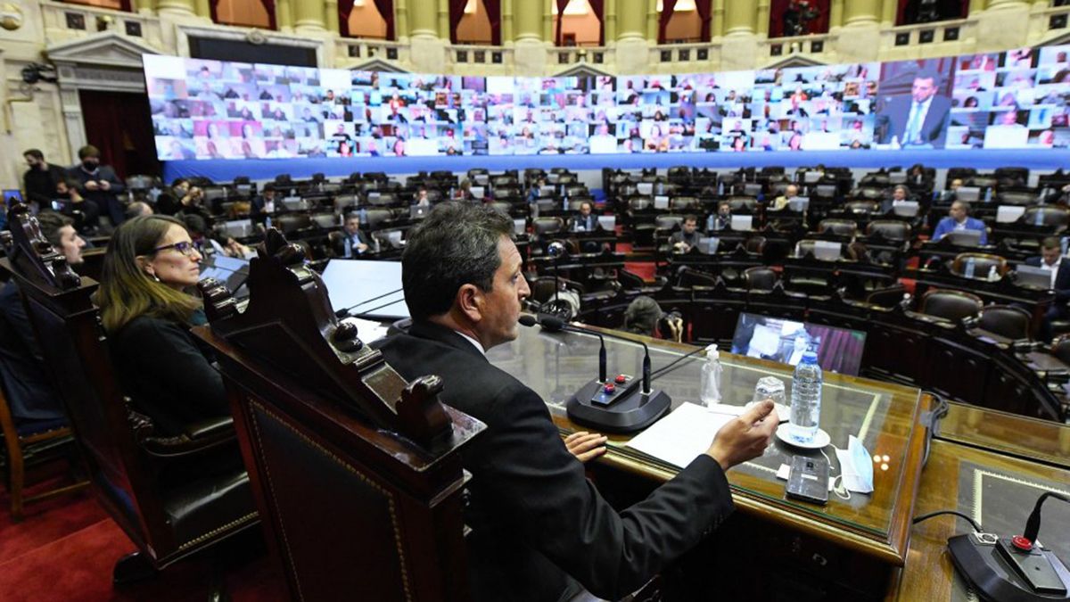 El diputado apuntó además contra las críticas que en diversas ocasiones recibió la modalidad mixta (remota y presencial) para el Congreso.&nbsp;