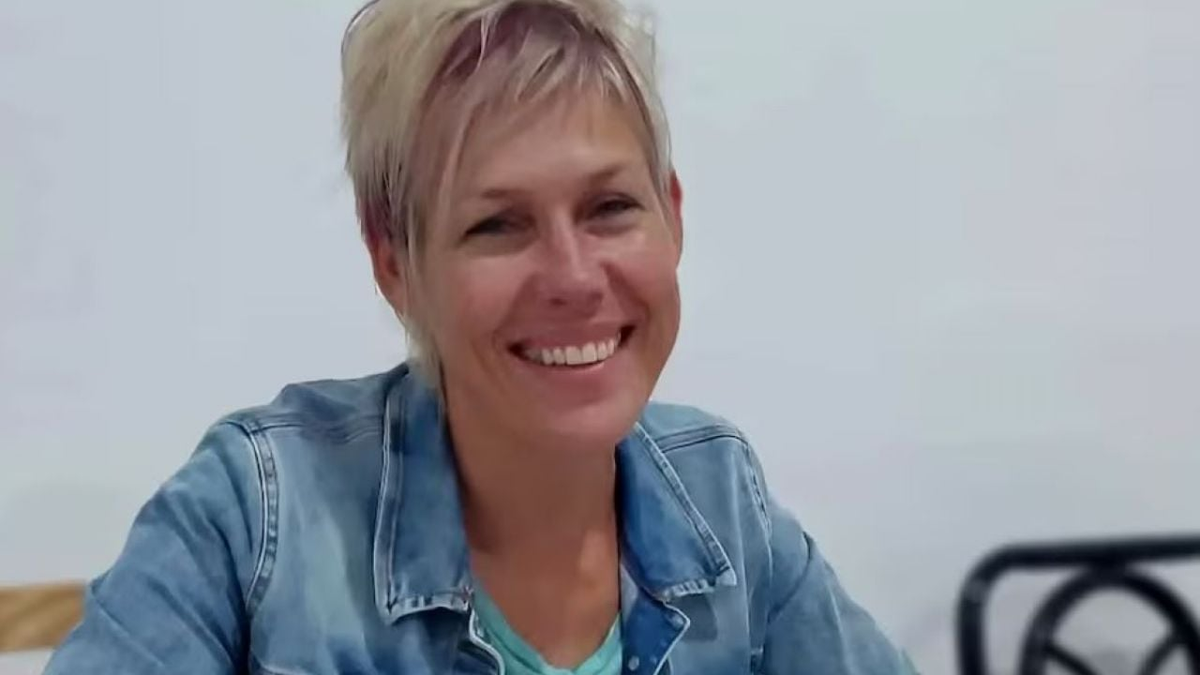 La funcionaria Paola Szchur tuvo que renunciar a su cargo luego de protagonizar un accidente donde chocó ebria contra otro vehículo. La funcionaria Paola Szchur tuvo que renunciar a su cargo luego de protagonizar un accidente donde chocó ebria contra otro vehículo.