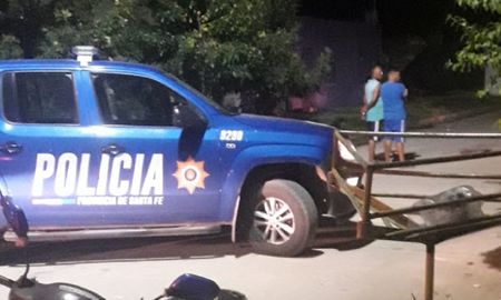 Los imputados están acusados de haberle quitado la vida a dos hermanos con armas blancas y un arma de fuego el sábado pasado en el barrio Santa Rosa de Lima. Los imputados están acusados de haberle quitado la vida a dos hermanos con armas blancas y un arma de fuego el sábado pasado en el barrio Santa Rosa de Lima.