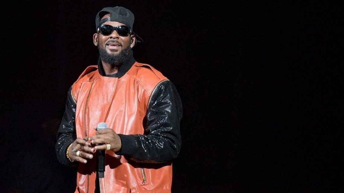 R. Kelly.jpg