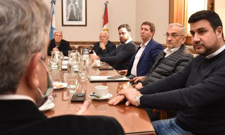 En la reunión se abordó la consolidación territorial de las actividades de Anses en cada departamento de la provincia de Santa Fe. En la reunión se abordó la consolidación territorial de las actividades de Anses en cada departamento de la provincia de Santa Fe.