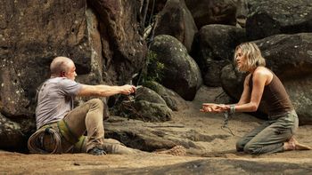 Final explicado de Ápex en Netflix: quién muere y cómo termina la película