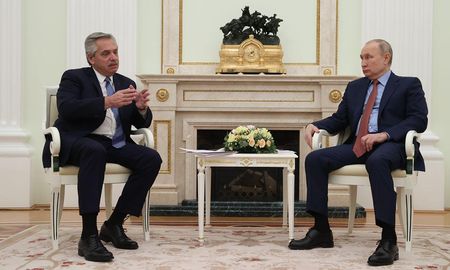 La agencia rusa Sputnik criticó al presidente Alberto Fernández por sus dichos en repudio a la invasión rusa a Ucrania en el marco de su gira internacional por Europa. La agencia rusa Sputnik criticó al presidente Alberto Fernández por sus dichos en repudio a la invasión rusa a Ucrania en el marco de su gira internacional por Europa.