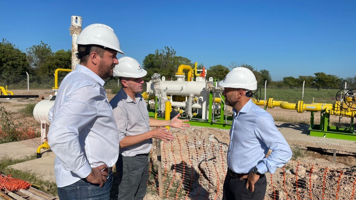 El ministro Gustavo Puccini y el titular de Enerfé