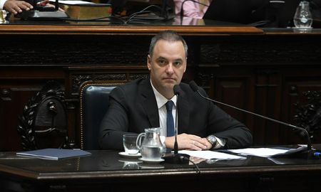 La Cámara de Diputados convocó a una sesión impulsada por la oposición el próximo jueves a las 11 para tratar proyectos en los que se pide la interpelación del jefe de Gabinete, Manuel Adorni. La Cámara de Diputados convocó a una sesión impulsada por la oposición el próximo jueves a las 11 para tratar proyectos en los que se pide la interpelación del jefe de Gabinete, Manuel Adorni.