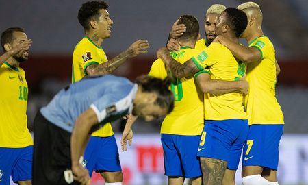Brasil se impuso 2-0 a Uruguay y lidera las Eliminatorias Sudamericanas con puntaje ideal. Brasil se impuso 2-0 a Uruguay y lidera las Eliminatorias Sudamericanas con puntaje ideal.