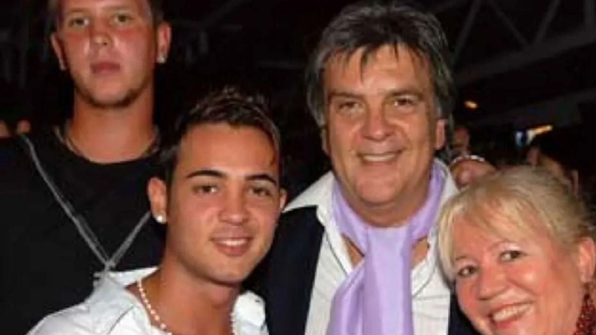 Luis Ventura junto a su esposa Estela y sus hijos Nahuel y Facundo. Luis Ventura junto a su esposa Estela y sus hijos Nahuel y Facundo.