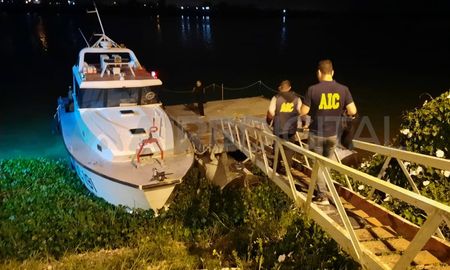Encontraron un cuerpo flotando en el río Paraná. Encontraron un cuerpo flotando en el río Paraná.