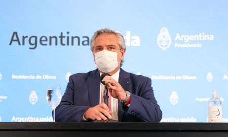 El presidente criticó a las provincias que retomaron las clases presenciales. El presidente criticó a las provincias que retomaron las clases presenciales.