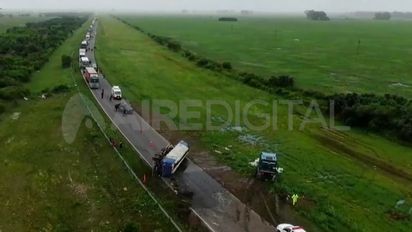 Una investigación de AIRE sobre el estado de las rutas nacionales en Santa Fe, nominada al Premio FOPEA 2025