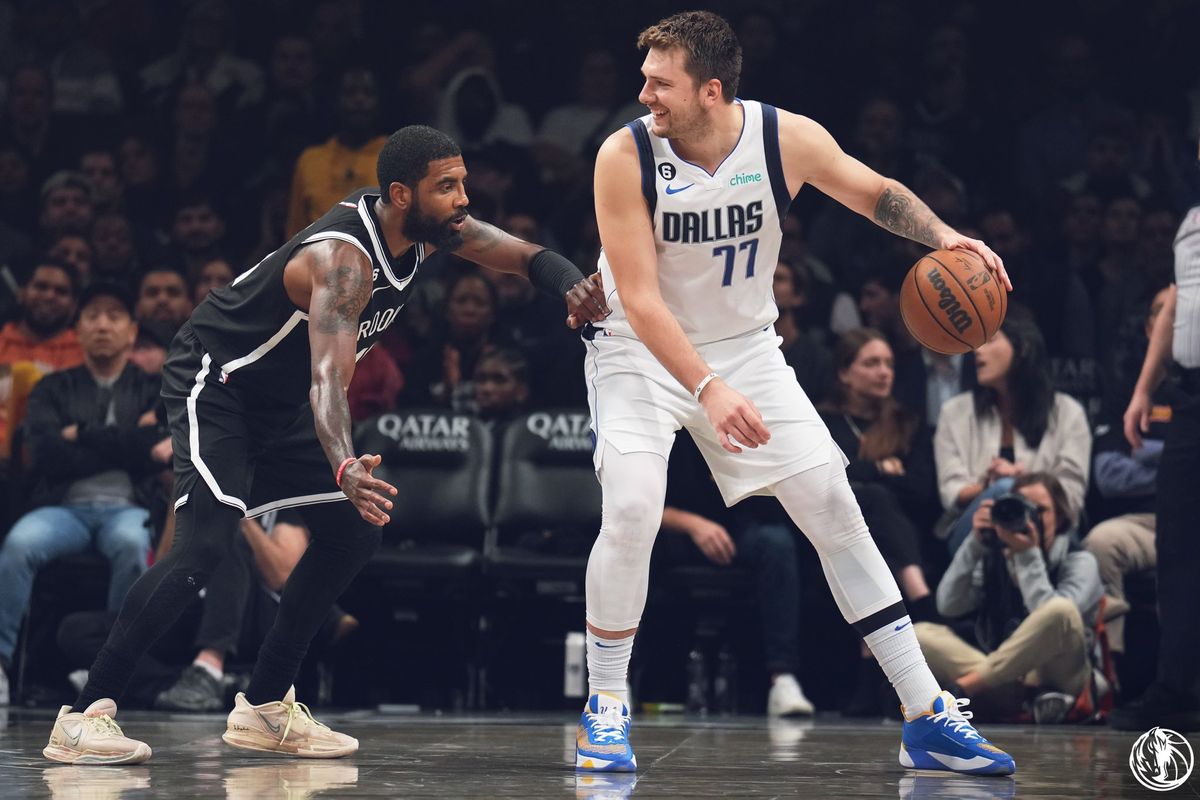 Luka Doncic brilló en el triunfo de Dallas Mavericks ante Brooklyn Nets por la NBA.
