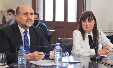 Desde hoy, la provincia de Santa Fe tiene Ministerio de Género, Igualdad y Diversidad. Desde hoy, la provincia de Santa Fe tiene Ministerio de Género, Igualdad y Diversidad.