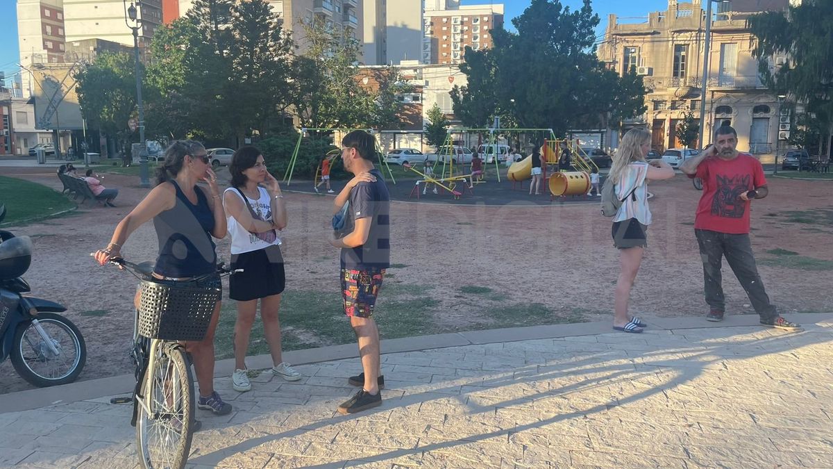 Inquilinos autoconvocados de la ciudad de Santa Fe se sumarán a la Multisectorial. Inquilinos autoconvocados de la ciudad de Santa Fe se sumarán a la Multisectorial.