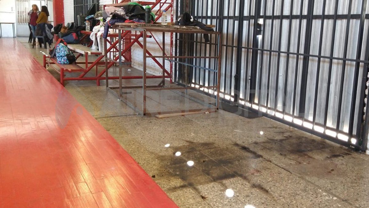 Advirtieron que con este hecho "se está perjudicando a 150 chicos y a más de 50 adultos que hacen básquet en la institución".