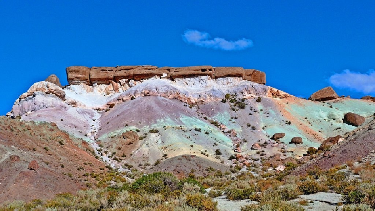 Cerro de los Siete Colores en Mendoza