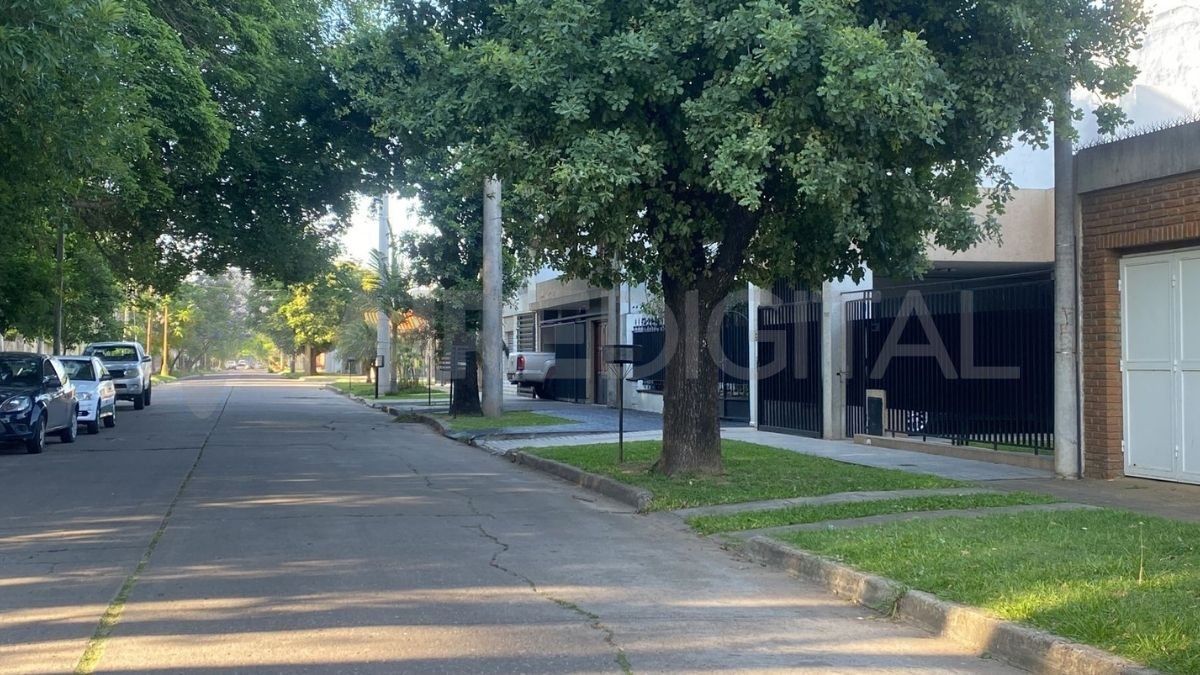 Escruche en barrio Guadalupe: les desvalijaron la casa mientras estaban cenando afuera