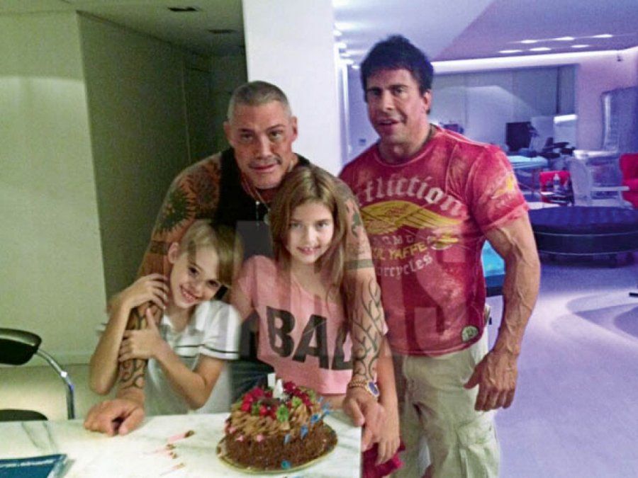 Gustavo Martínez, siempre estuvo al lado de Ricardo Fort. Vivían como una familia.