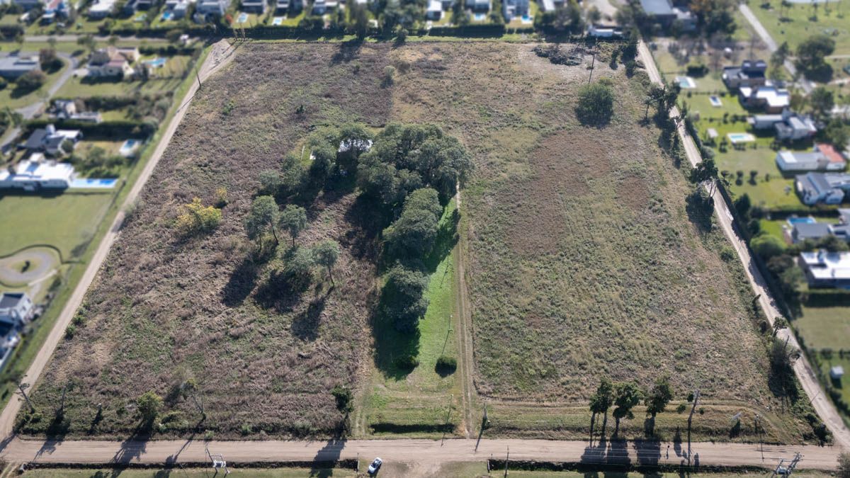 El complejo comercial e inmobiliario Terrazas de Ayre estaba proyectado junto al country Aires del Llano -que no tiene ninguna relación con este loteo-