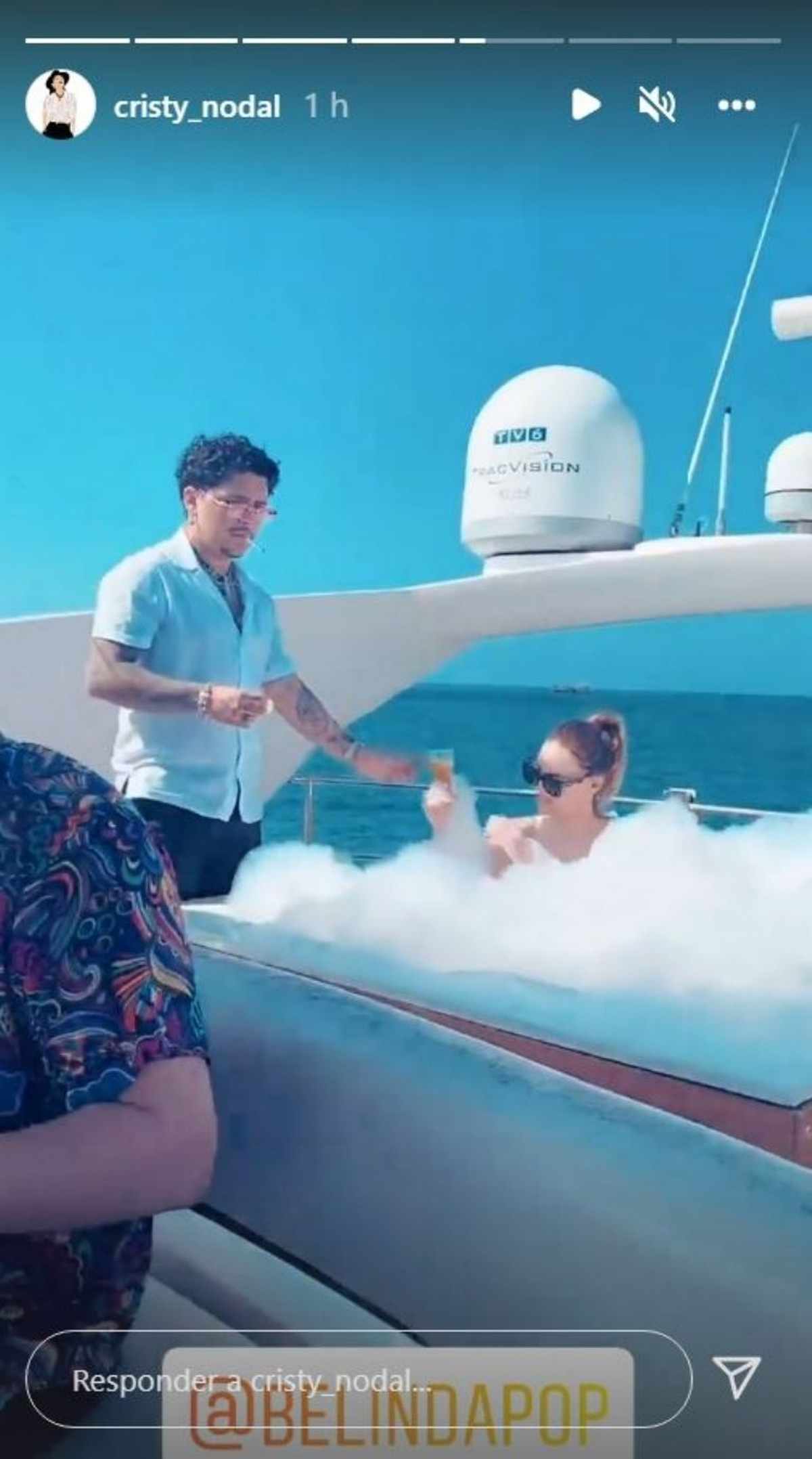 Belinda y Christian Nodal en Colombia.