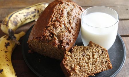 Todos los detalles para hacer un budín frutal de la mano de Dolli Irigoyen. Todos los detalles para hacer un budín frutal de la mano de Dolli Irigoyen.