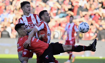 Con Colón y Unión: qué tiene que pasar para que haya un cuádruple empate por el descenso Con Colón y Unión: qué tiene que pasar para que haya un cuádruple empate por el descenso