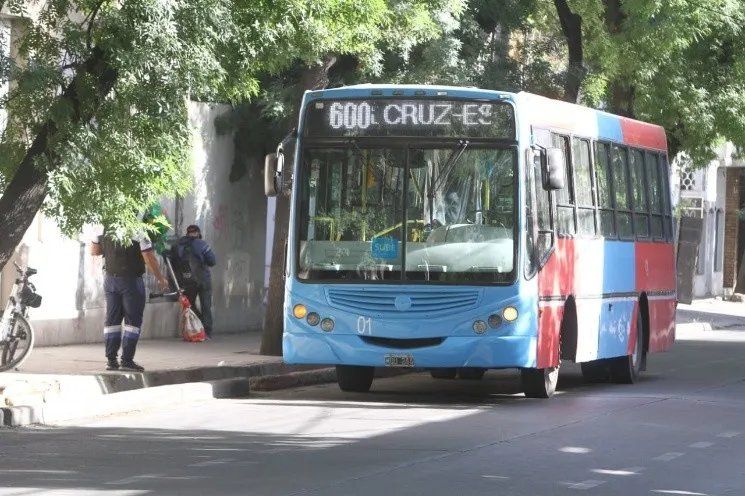El conductor quedó detenido (Gentileza El Sol).