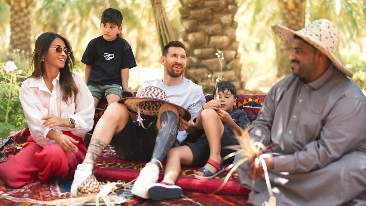 Lionel Messi viajó a Arabia Saudita por un compromiso publicitario en un día libre.
