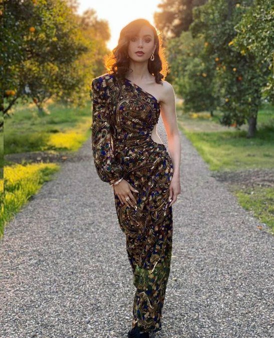 Lily Collins por YSL