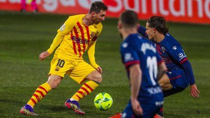 ¿Lionel Messi se va del Barcelona?: París Saint-Germain lo sigue de cerca