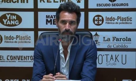 Con la mente puesta en el partido ante River por la Copa de la Liga, Eduardo Domínguez espera recuperar a piezas claves en el armado del equipo de Colón. Con la mente puesta en el partido ante River por la Copa de la Liga, Eduardo Domínguez espera recuperar a piezas claves en el armado del equipo de Colón.