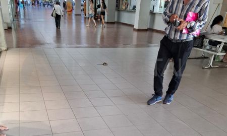 El jueves apareció una rata en el hall de la Terminal de Ómnibus. Fue la segunda vez en menos de una semana. El jueves apareció una rata en el hall de la Terminal de Ómnibus. Fue la segunda vez en menos de una semana.
