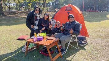 Últimos fanáticos de La Renga en el Parque del Sur: 