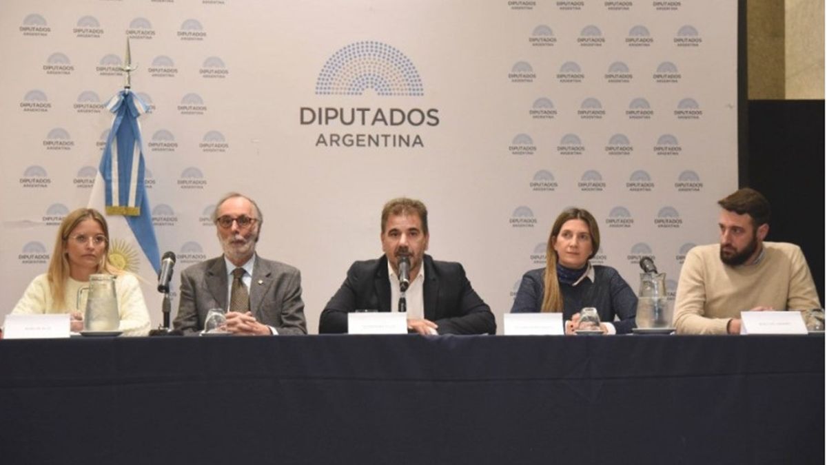 La bancada que dirige Cristian Ritondo salió a responderle y consideró que el Presidente miente para ocular su relación con Lázaro Báez cuando era jefe de Gabinete del kirchnerismo.