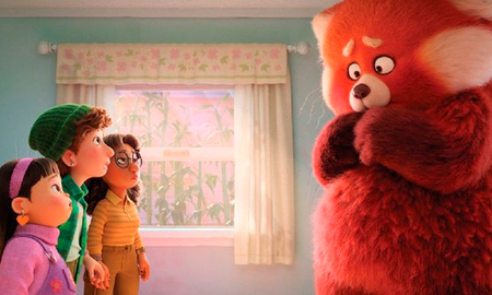 Red es una entretenida película, ideal para disfrutar en familia y seguir aprendiendo a recorrer las etapas de la vida. Red es una entretenida película, ideal para disfrutar en familia y seguir aprendiendo a recorrer las etapas de la vida.